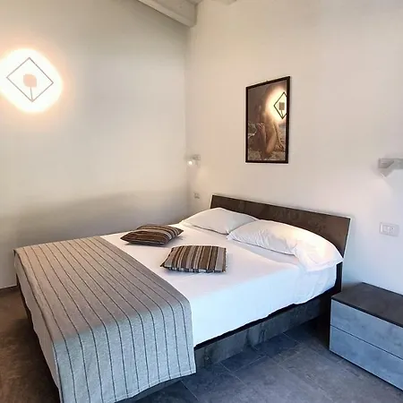 Calle - Larihome A37 アパート *