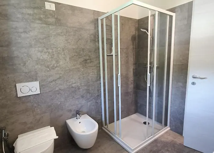 Calle - Larihome A37 Apartamento Dongo